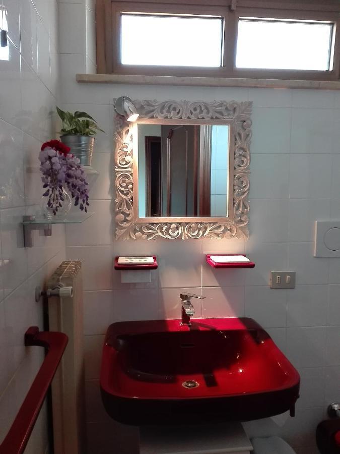 La Vie En Rose Bed & Breakfast Buia Exterior photo