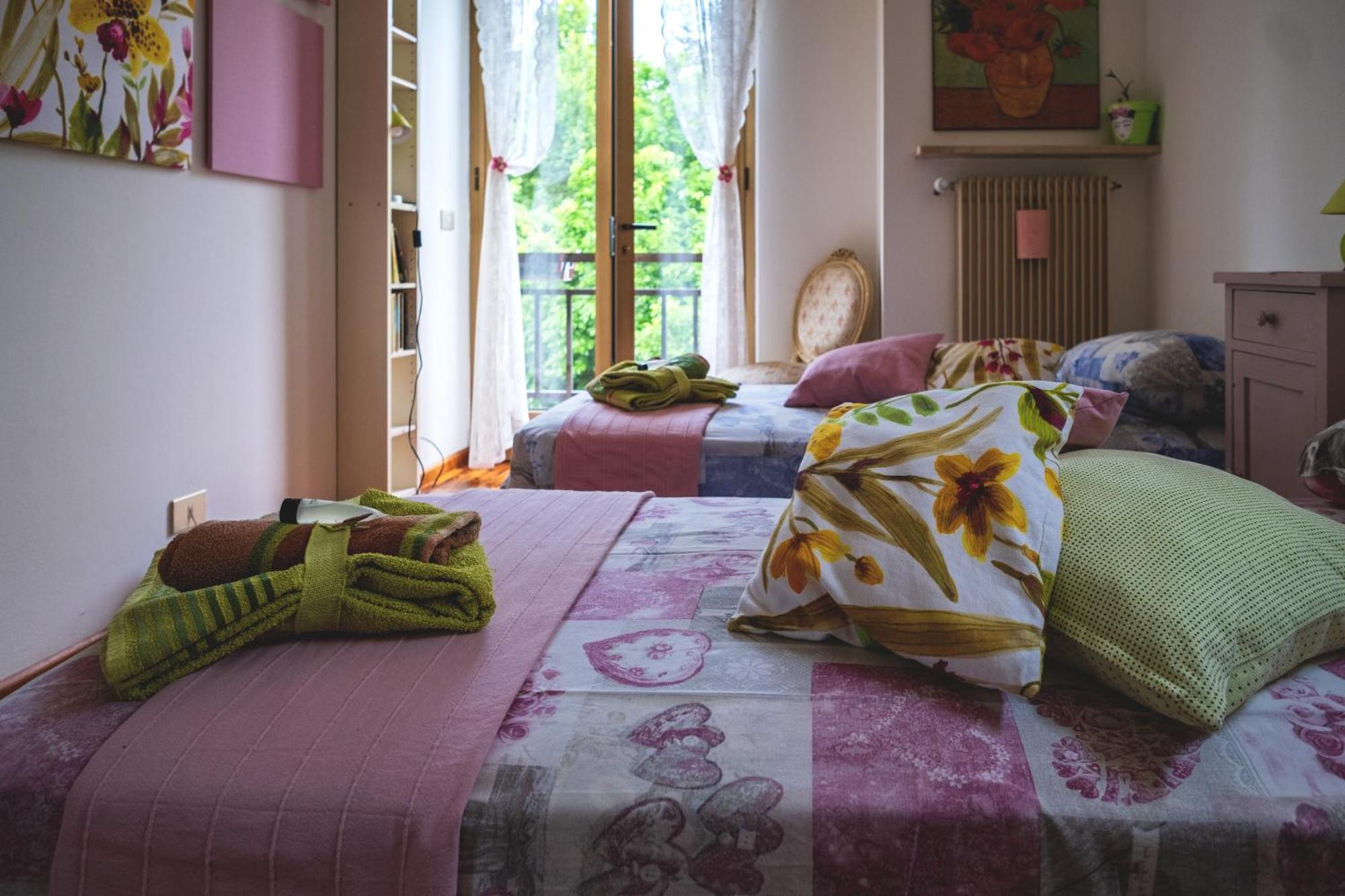 La Vie En Rose Bed & Breakfast Buia Exterior photo