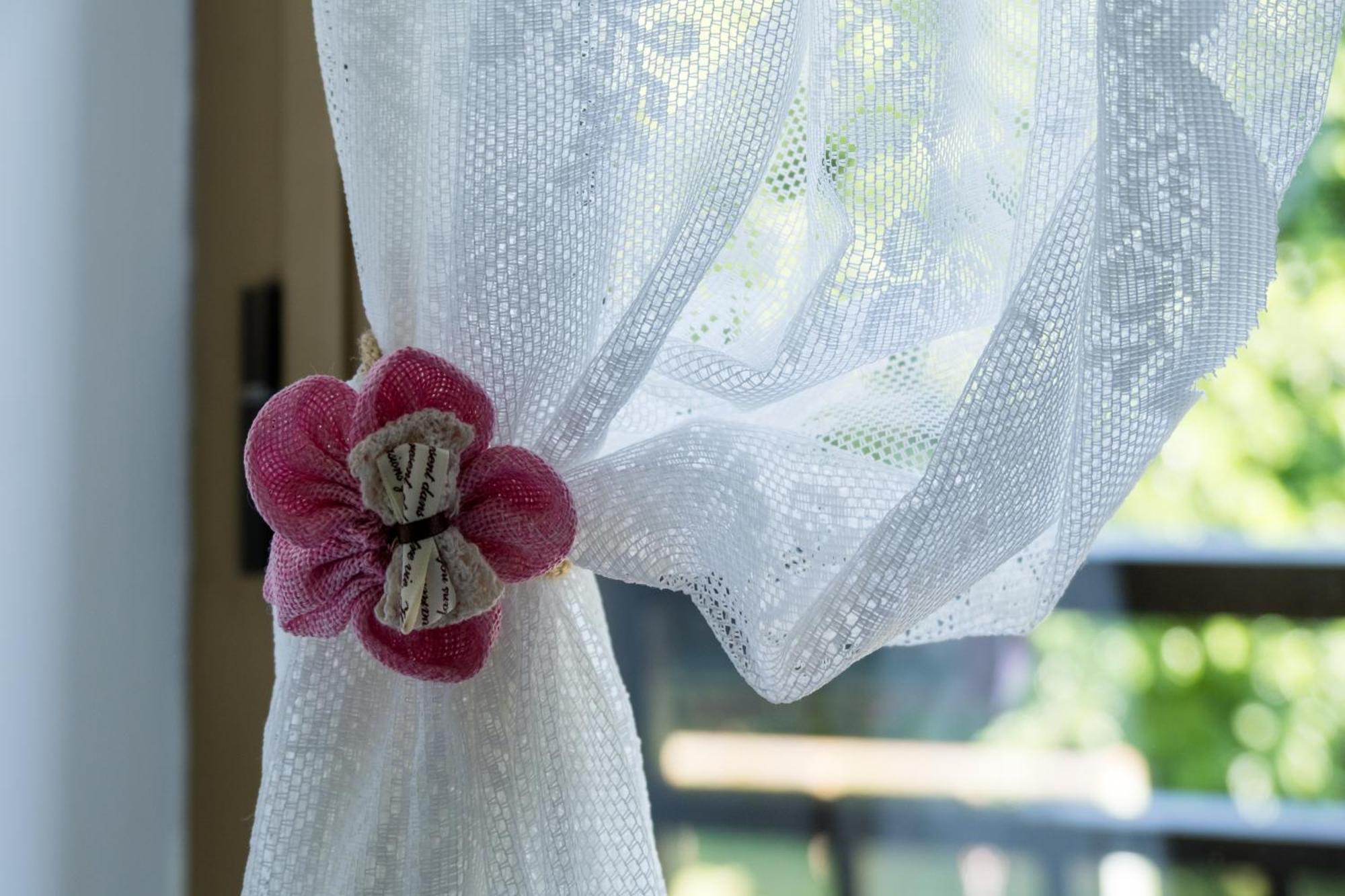 La Vie En Rose Bed & Breakfast Buia Exterior photo